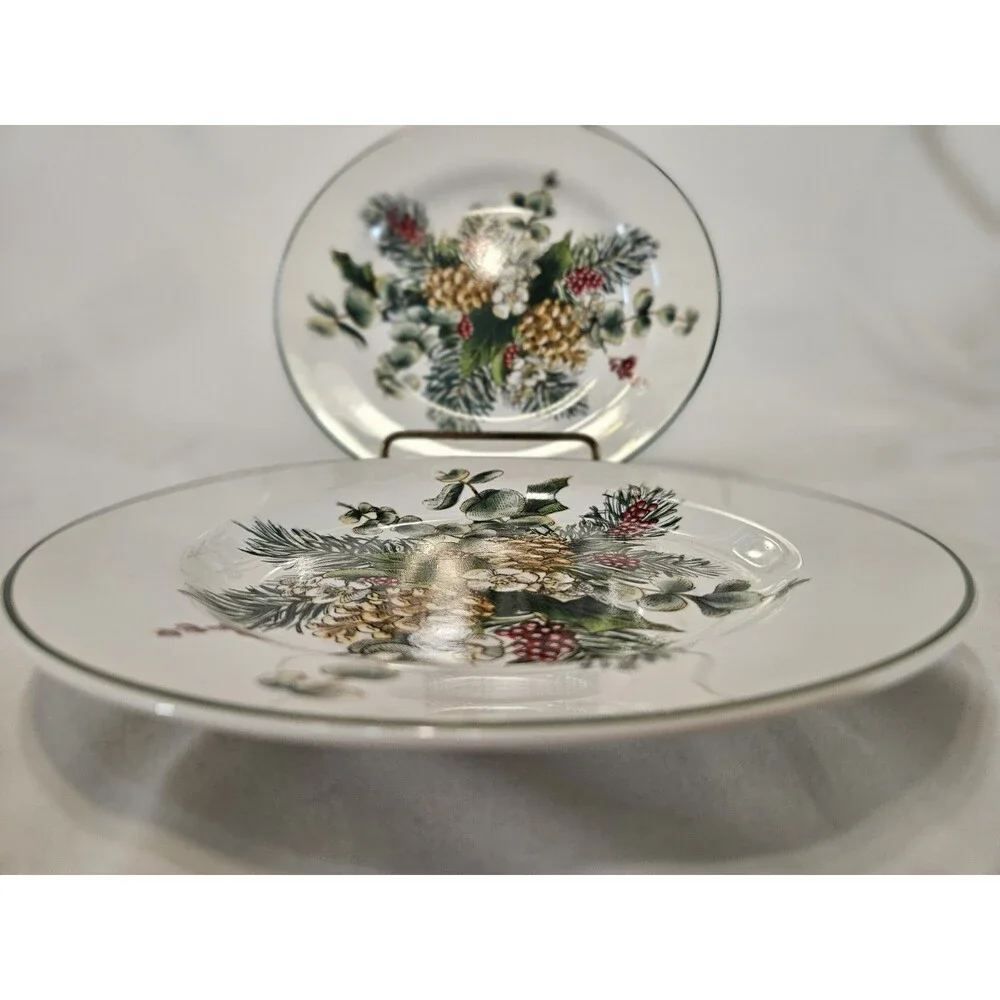 Set Of 2 Pottery Barn Holly Berry 7 3/4